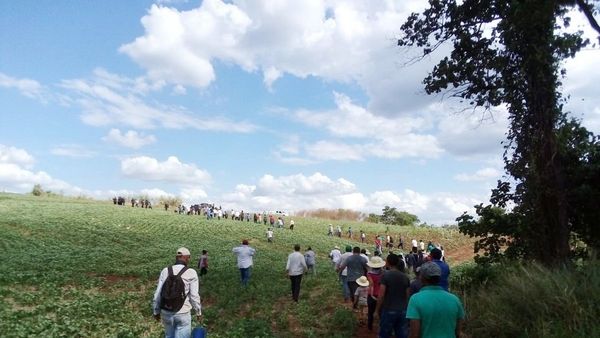 Campesinos realizan movilizaciones en Caazapá en contra de  ola de desalojos