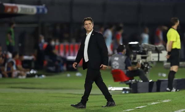 Diario HOY | Barros Schelotto destaca la personalidad de Paraguay tras igualar en Colombia