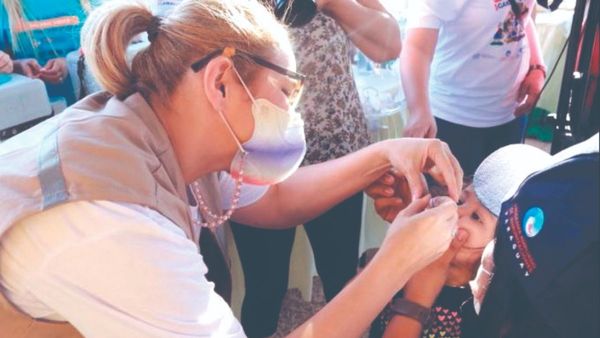 Reforzarán vacunas contra 3 virus a niños