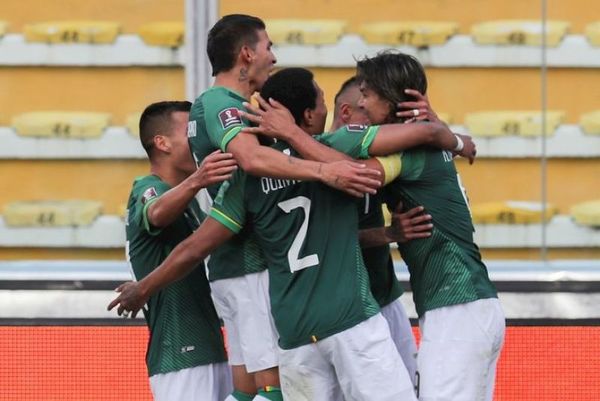 Bolivia golea a Uruguay y sigue soñando con Qatar