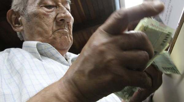 Desde hoy jubilados y pensionados del IPS reciben su aguinaldo | Ñanduti