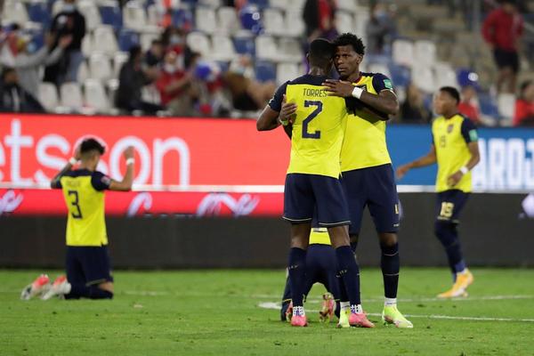 Ecuador pega duro golpe a Chile - El Independiente