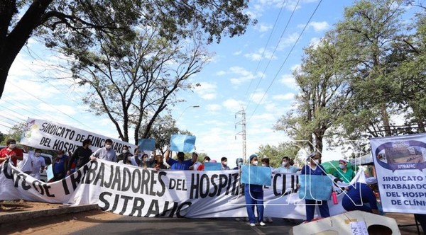 Sindicato de Trabajadores de Clínicas exigen aumento de G. 5.000 millones en el PGN 2022 para nivelación salarial