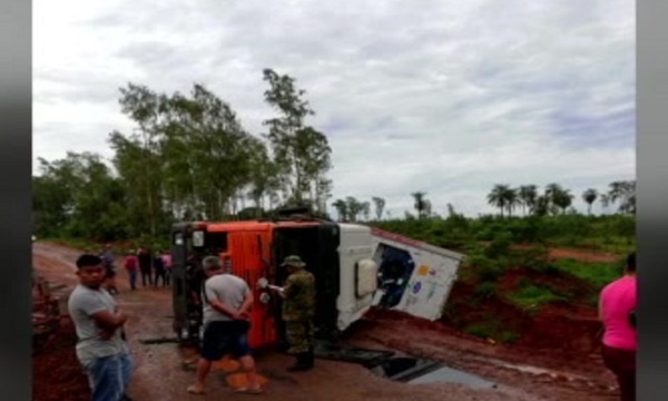 Desidia del MOPC causa nuevo percance en Tacuatí, San Pedro - SNT