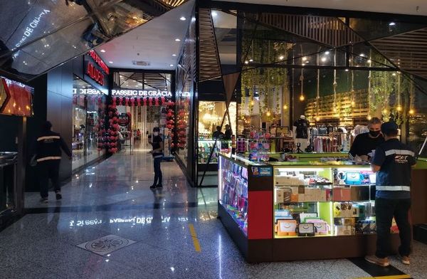 SET controló casi 300 locales durante black friday en CDE