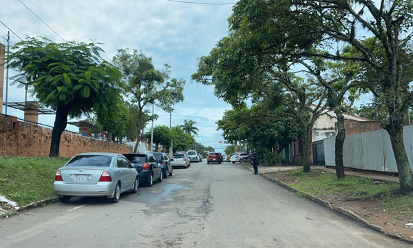 Sobre Juan Ángel Benítez solo se podrá estacionar a la izquierda - OviedoPress