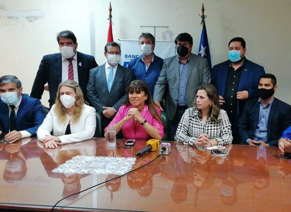 Celeste Amarilla sostiene que no hay causales para destituirla: “No se está actuando con la razón” | Ñanduti