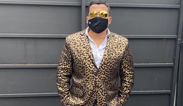 El "abogado leopardo" analiza dedicarse al modelaje - Teleshow