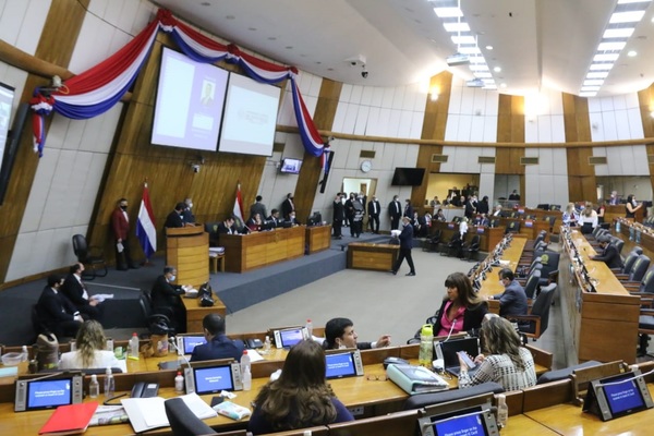 Diputados aprueban multas para no votantes - El Independiente