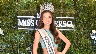 Un encuentro  con  la Miss Nadia Ferreira