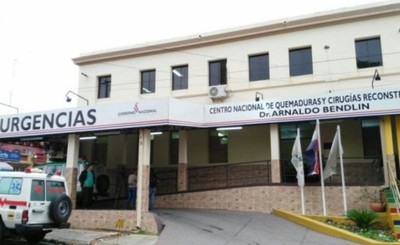 Joven sufre quemaduras con ácido en casi todo el cuerpo