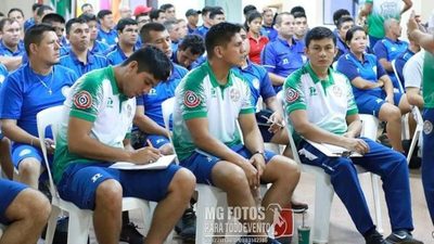ÁRBITROS BUSCAN SUBSANAR IMPASE PARA VOLVER A TRABAJAR