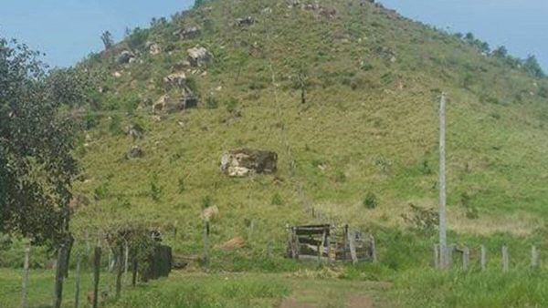 Madre e hija fueron encontradas muertas en un monte