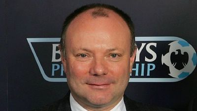 Dimite el presidente de la Premier por la compra del Newcastle