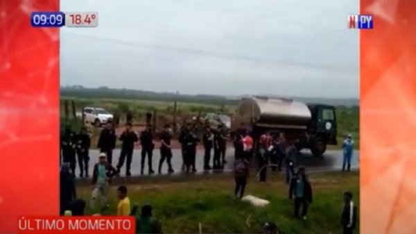 Gran despliegue policial para desalojo a nativos de Hugua Po’i | Noticias Paraguay