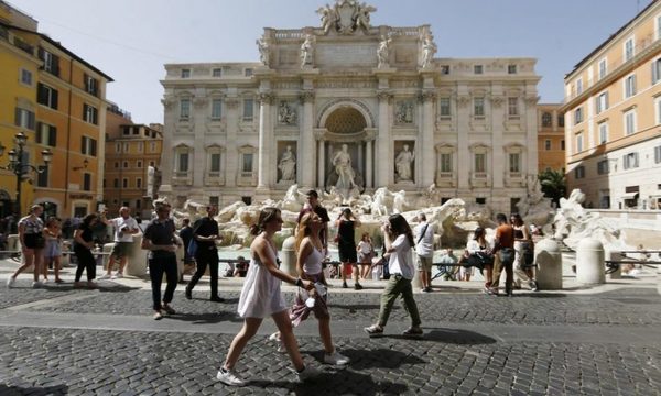 Italia evalúa «toque de queda» para los no vacunados