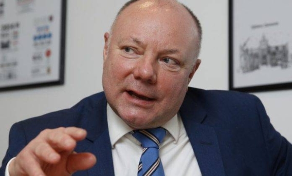 Diario HOY | Dimite el presidente de la Premier por la compra del Newcastle