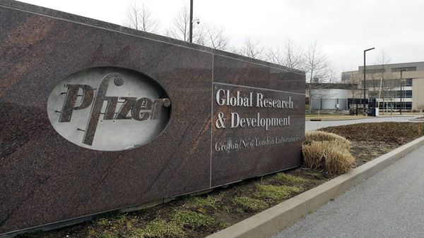 EEUU y Pfizer pactan posible píldora contra COVID-19