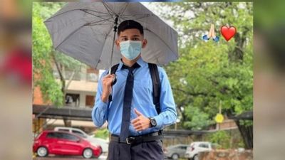 Albirrojo llegó de Colombia y fue a terminar su colegio