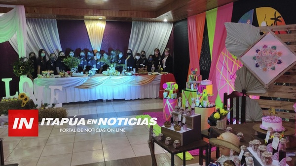 EGRESAN 15 MUJERES DEL CURSO INTENSIVO PARA DECORACIÓN DE EVENTOS EN FUNDACIÓN DIVINO NIÑO. - Itapúa Noticias
