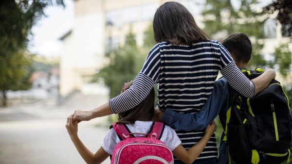 El 37% de hogares paraguayos son mantenidos por madres solteras y cada vez son más