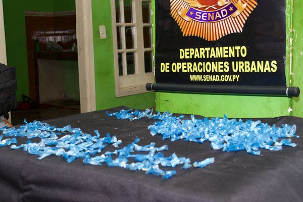Incautan drogas y detienen a tres tras operativos en dos ciudades - ADN Digital
