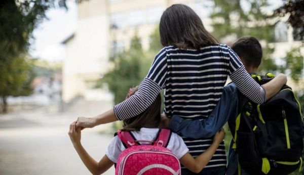 El 37% de hogares paraguayos son mantenidos por madres solteras y cada vez son más
