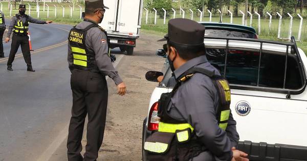 La Nación / Hay inspectores de hasta 42 años de antigüedad en la Caminera