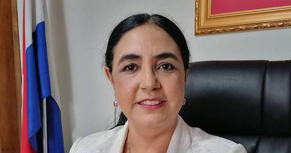 La Nación / Mujer destacada: Docente, mamá, esposa y ministra de la SPL