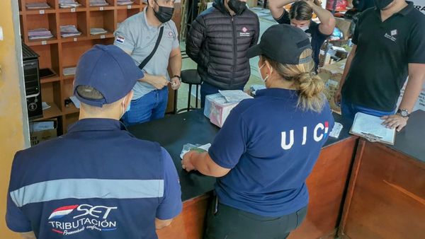 Allanan transportadora en CDE y Encarnación en lucha anticontrabando
