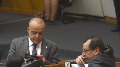 Cartismo reculó y Bachi quedó solo en intención de destituir a Celeste