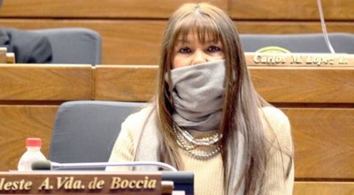 Honor Colorado decide no apoyar la pérdida de investidura de Celeste Amarilla - Noticiero Paraguay
