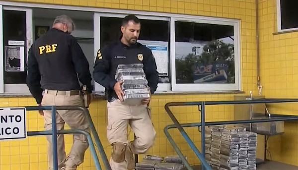 Cae casi UNA TONELADA de COCAINA que fue llevado de la frontera CDE-FOZ