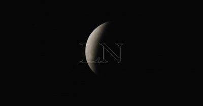 La Nación / Muchas personas presenciaron el eclipse lunar más largo del siglo en la Costanera
