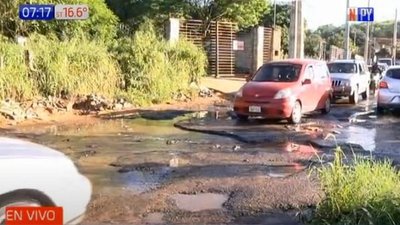 Calamitosos baches en avenida que limita a San Lorenzo y Luque hartan a conductores | Noticias Paraguay