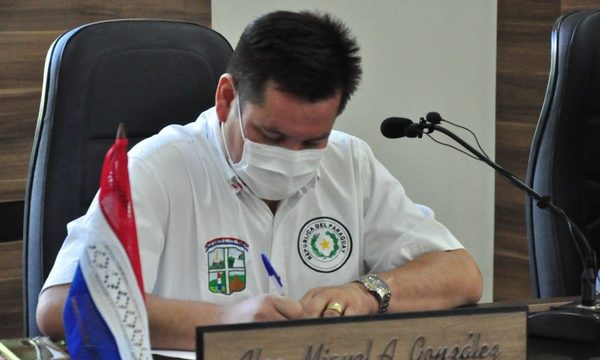 Amedrentan a balazos a concejal de Franco