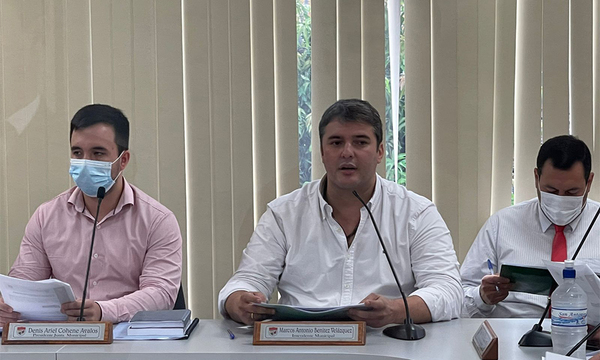 Los 303 funcionarios municipales nos cuestan Gs. 607 millones por mes y se les debe salario de octubre - OviedoPress