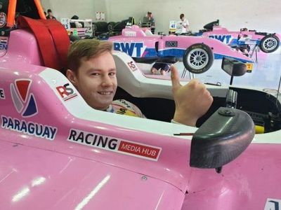 Joshua Duerksen se afianza con el auto en España