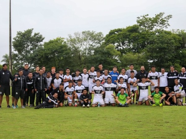 Olimpia logró el campeonato en la Sub 17 - APF