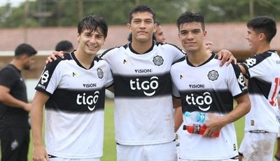 El emotivo mensaje de Cáceres a su hijo tras ser campeón con Olimpia en la Sub 17