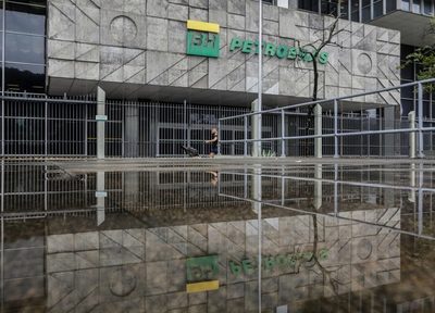 Petrobras se adjudica una terminal en Santos por 100 millones de dólares - MarketData