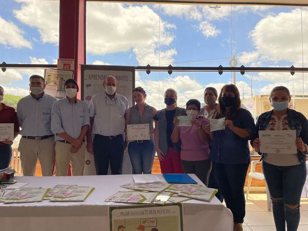 Mujeres del Chaco reciben crédito para ampliar sus emprendimientos - Noticias del Chaco - ABC Color