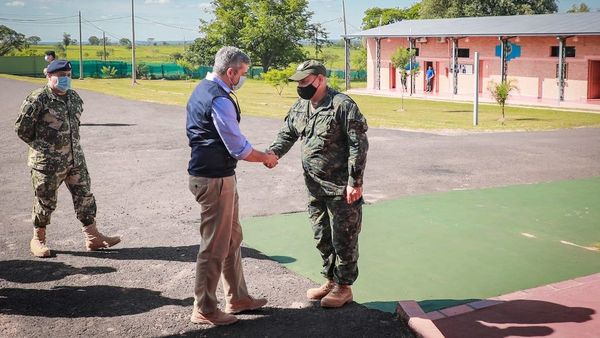Abdo Benítez llega a zona donde cayeron miembros de la ACA-EP