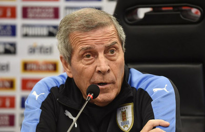 Luego de 15 años, Tabárez dejó de ser entrenador de Uruguay