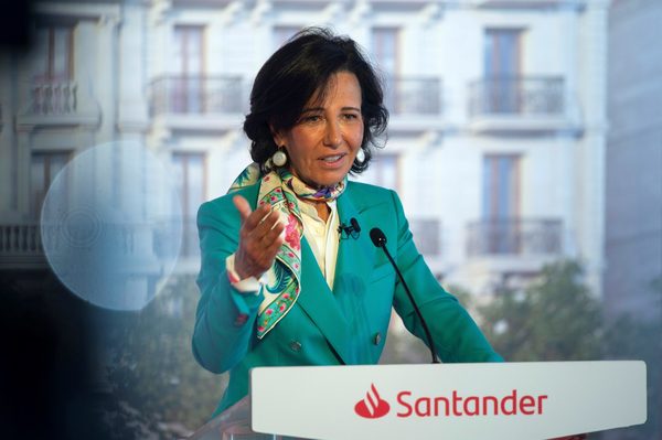 La presidenta del Santander visita Argentina y confirma inversiones millonarias - MarketData