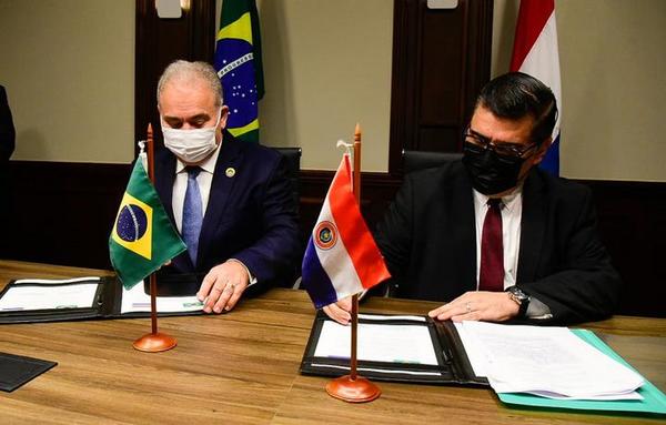 Paraguay y Brasil firman acuerdo de vigilancia sanitaria