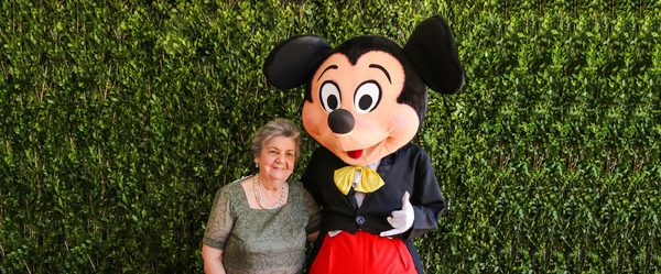 Mickey Paraguay cumple 52 años acompañando todos tus momentos