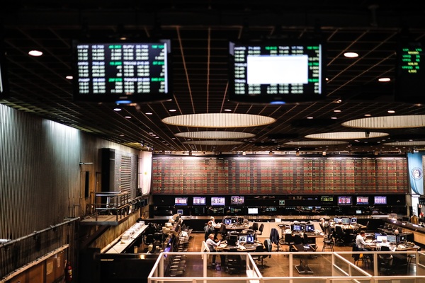 La Bolsa de Buenos Aires cierra con una baja del 4,26 % - MarketData