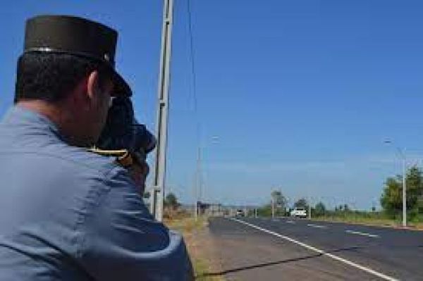 Iniciativa legislativa actualiza límites de velocidad en rutas