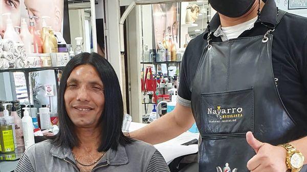Regalan un cambio de look a doble de The Fenders